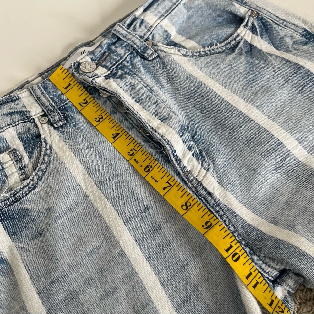 KanCan Striped McKenzie Mid-Rise 90's Flare Wide Leg Jean's Size 27 - Picture 9 of 11